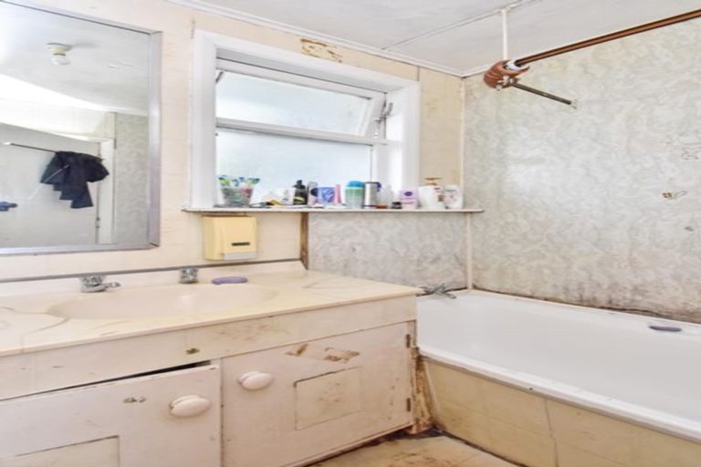 Photo of property in 5 Patea Place, Otara, Auckland, 2023