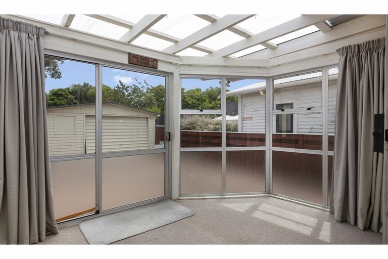 Photo of property in 1 Collins Street, Petone, Lower Hutt, 5012