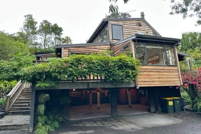 Photo of property in 1/234 Beach Road, Campbells Bay, Auckland, 0630