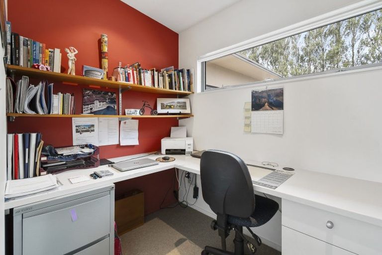 Photo of property in 14 Branksome Place, Aokautere, Palmerston North, 4471