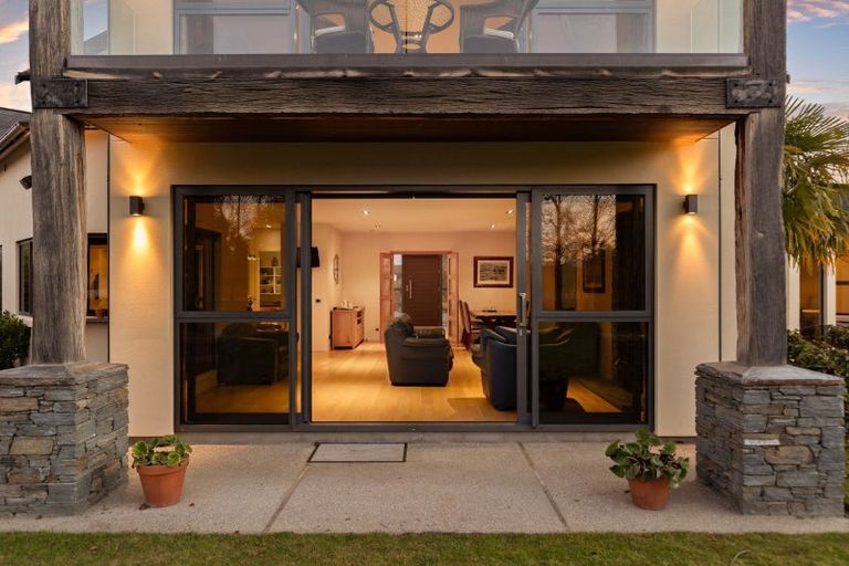 Photo of property in 1 Scott Terrace, Cromwell, 9310