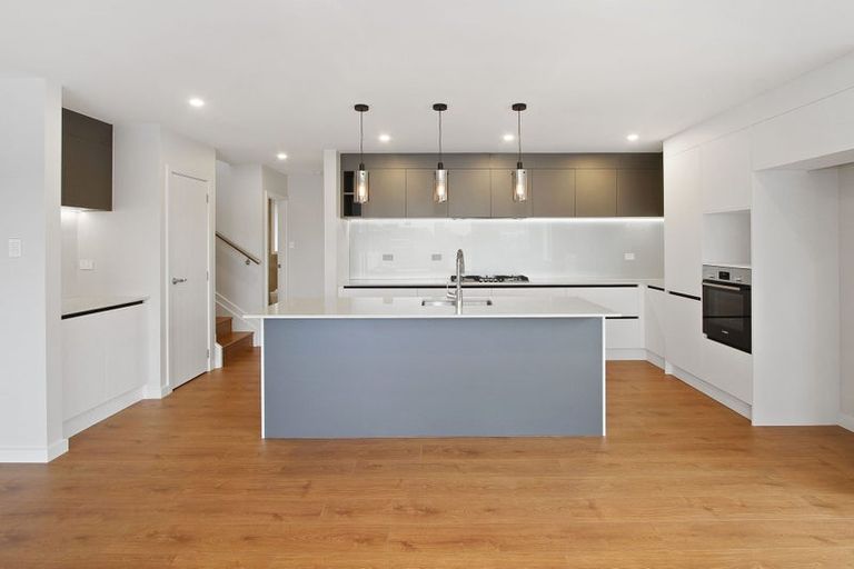 Photo of property in 60a Dominion Street, Takapuna, Auckland, 0622