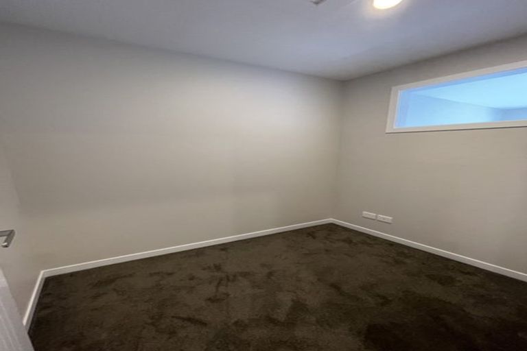 Photo of property in 5/58 Te Atatu Road, Te Atatu South, Auckland, 0610