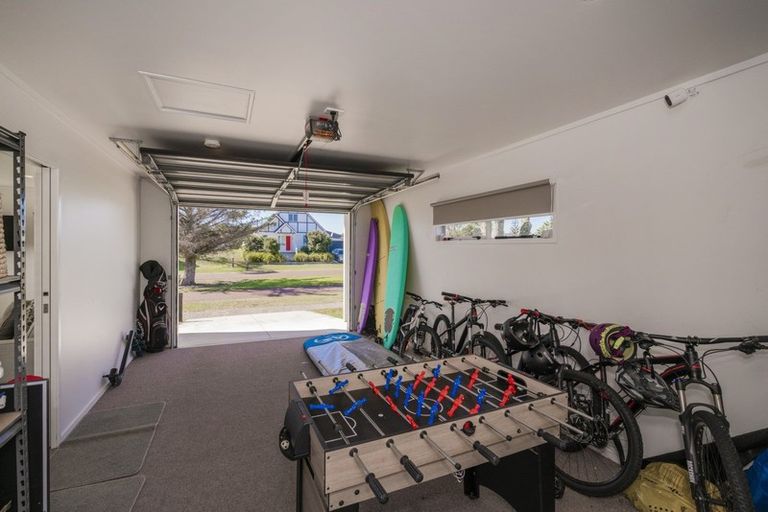 Photo of property in 1 Mccormick Place, Pauanui, Hikuai, 3579