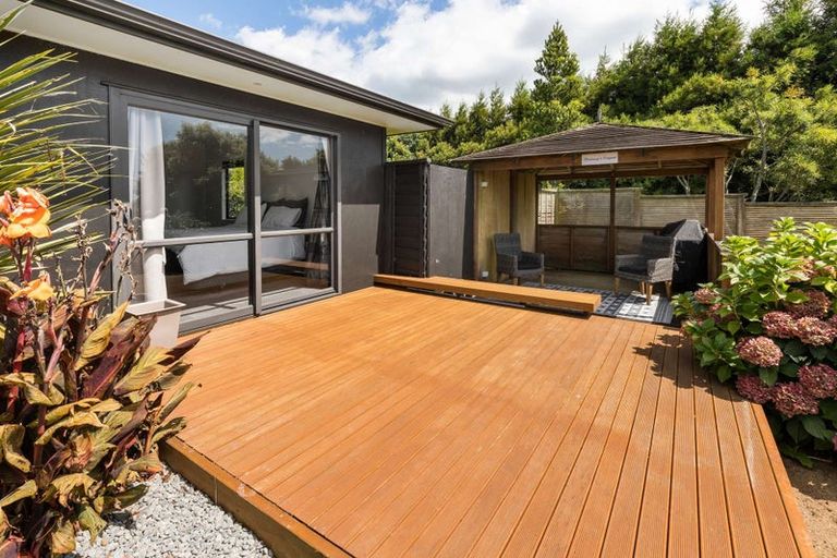 Photo of property in 126 Wortley Road, Lepperton, New Plymouth, 4373