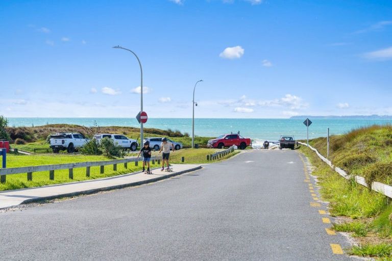 Photo of property in 570b Papamoa Beach Road, Papamoa Beach, Papamoa, 3118