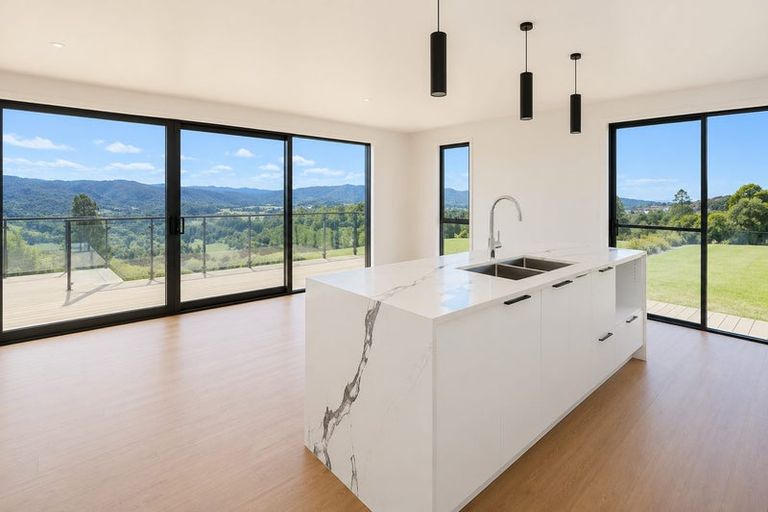 Photo of property in 116 Centennial Drive, Whitianga, 3510