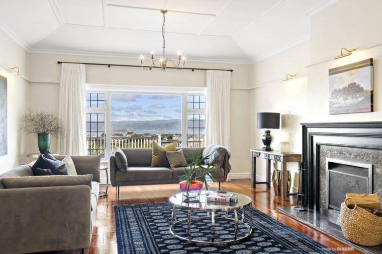 Photo of property in 121 Upland Road, Kelburn, Wellington, 6012