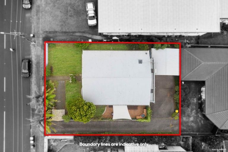 Photo of property in 1/92 East Coast Road, Milford, Auckland, 0620