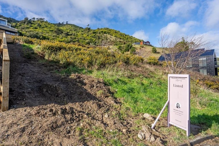 Photo of property in 83 Kotare Street, Waikanae, 5036