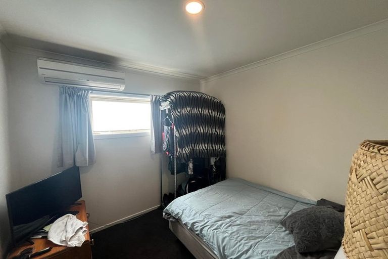 Photo of property in 12 Hokio Beach Road, Levin, 5510