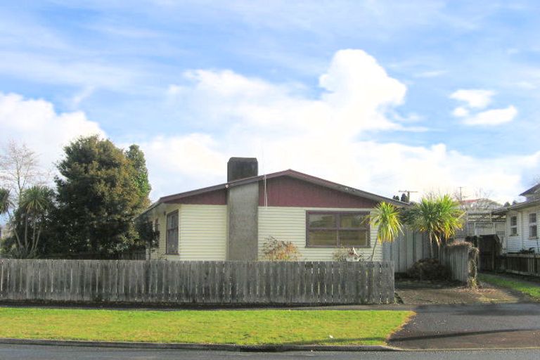 Photo of property in 30 Prisk Street, Melville, Hamilton, 3206