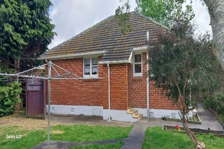 Photo of property in 30 Harris Street, Naenae, Lower Hutt, 5011