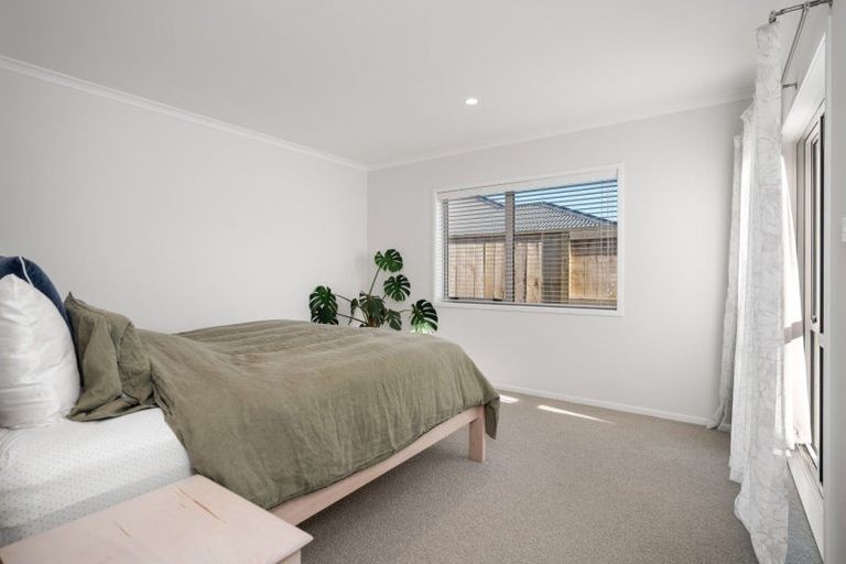 Photo of property in 43a Puhirake Crescent, Pyes Pa, Tauranga, 3112