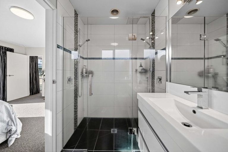 Photo of property in 42 Nautilus Drive, Papamoa Beach, Papamoa, 3118