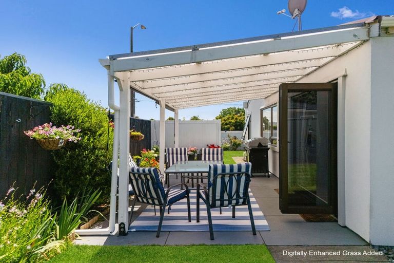 Photo of property in 49a Meeanee Road, Taradale, Napier, 4112