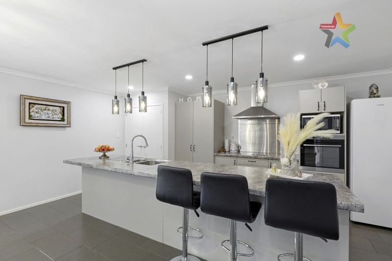 Photo of property in 38 Kirton Drive, Riverstone Terraces, Upper Hutt, 5018