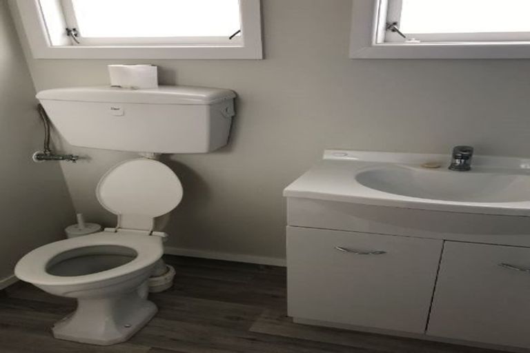 Photo of property in 20 Tamakui Grove, Turangi, 3334