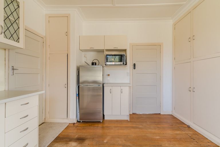 Photo of property in 1 Glenross Street, Glenross, Dunedin, 9011