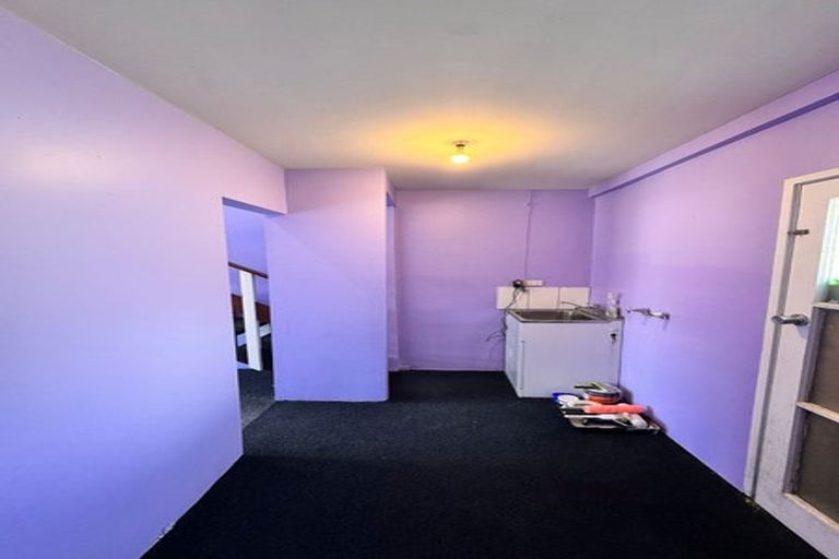 Photo of property in 1/149 View Road, Sunnyvale, Auckland, 0612