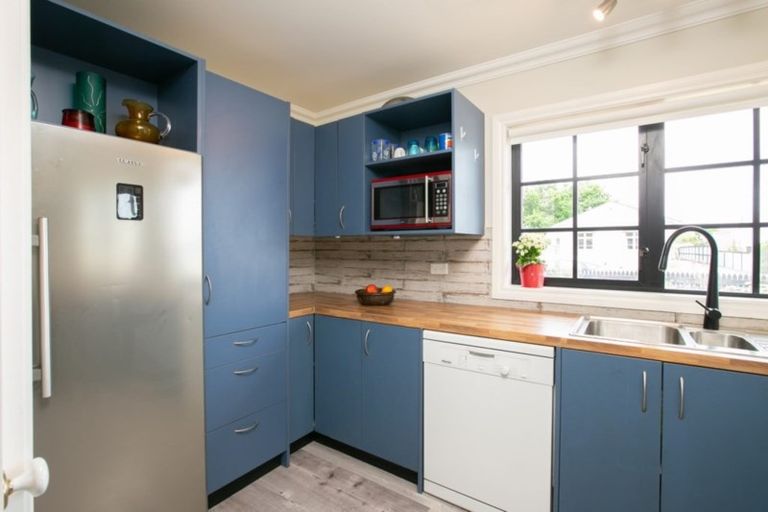 Photo of property in 44 Main Street, Greytown, 5712