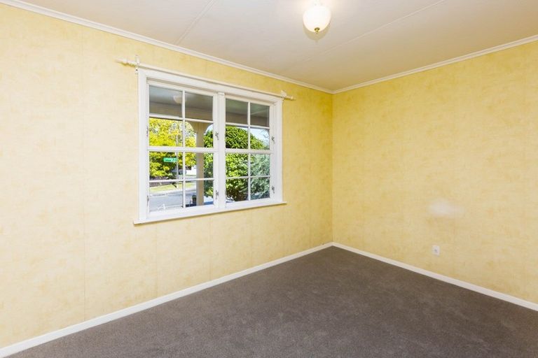 Photo of property in 62 Hillside Drive, Maoribank, Upper Hutt, 5018