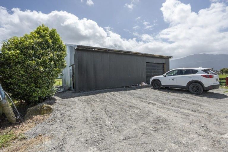 Photo of property in 8 La Fontaine Road, Harihari, 7884