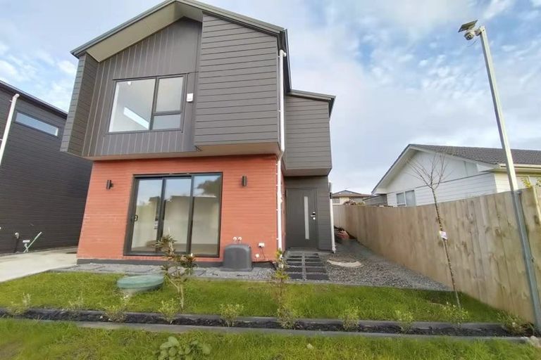 Photo of property in 36d Marendellas Drive, Bucklands Beach, Auckland, 2014