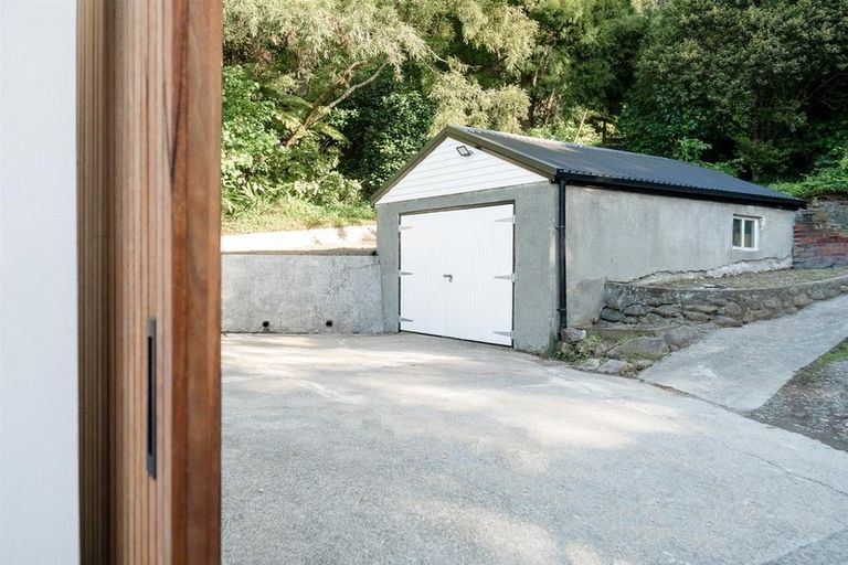 Photo of property in 122 Seddon Street, Naenae, Lower Hutt, 5011