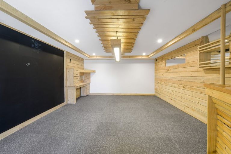 Photo of property in 8 Otaki Place, North New Brighton, Christchurch, 8083