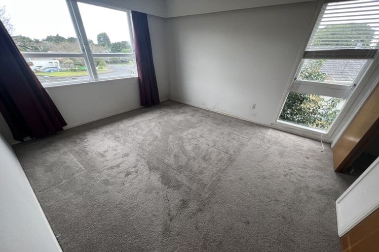 Photo of property in 5 Bellfield Road, Opaheke, Papakura, 2113