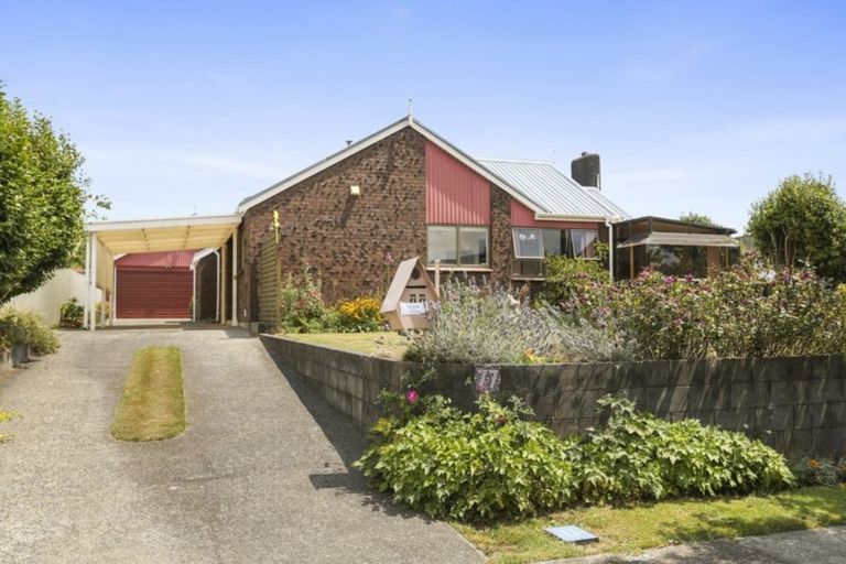 Photo of property in 77 Cressida Avenue, Stratford, 4332