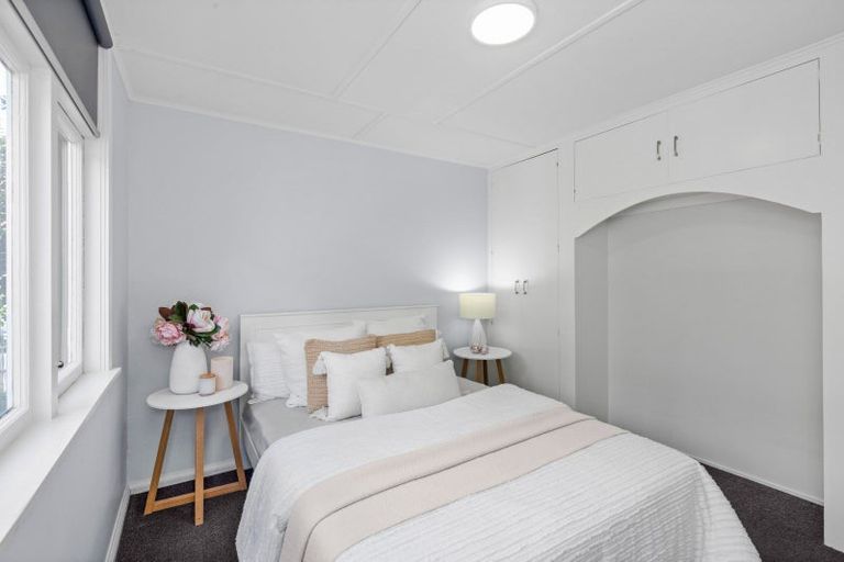 Photo of property in 18 Faraday Street, Hospital Hill, Napier, 4110