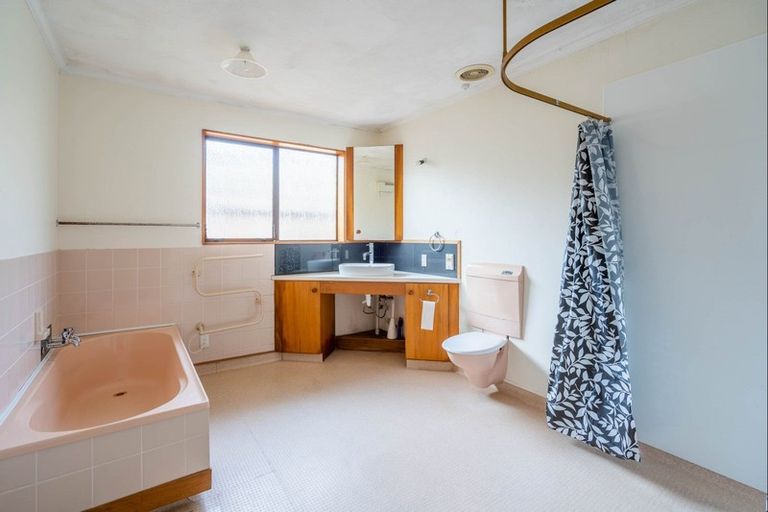 Photo of property in 23 Goldsborough Avenue, Raumati Beach, Paraparaumu, 5032