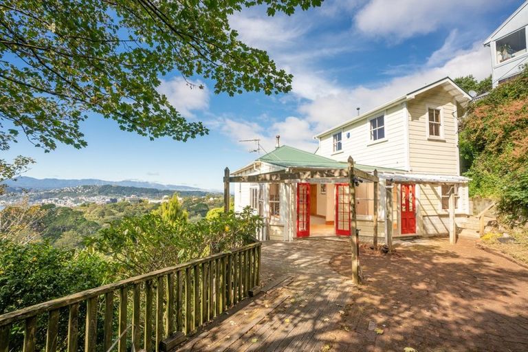 Photo of property in 62 Orangi Kaupapa Road, Northland, Wellington, 6012