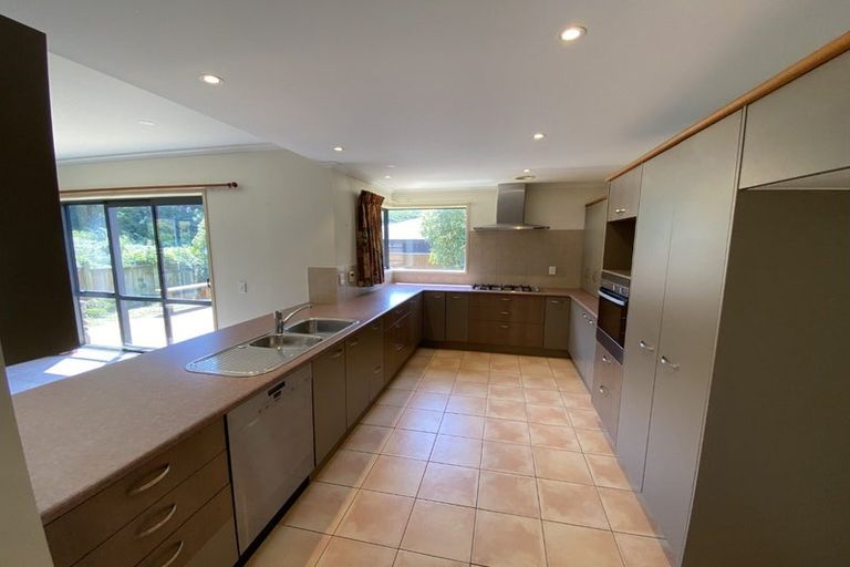 Photo of property in 53 Furlong Crescent, Churton Park, Wellington, 6037
