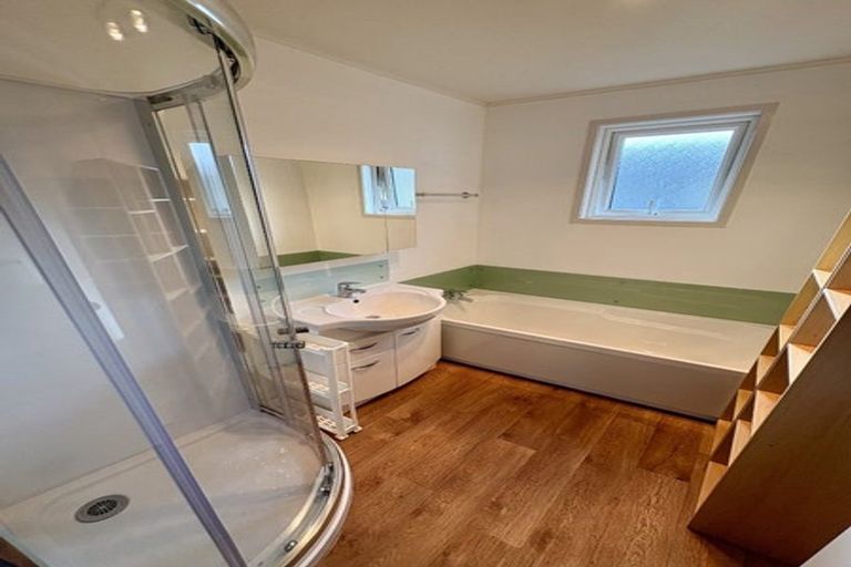 Photo of property in 206 California Drive, Totara Park, Upper Hutt, 5018