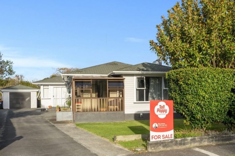 Photo of property in 23 Kent Crescent, Awapuni, Palmerston North, 4412
