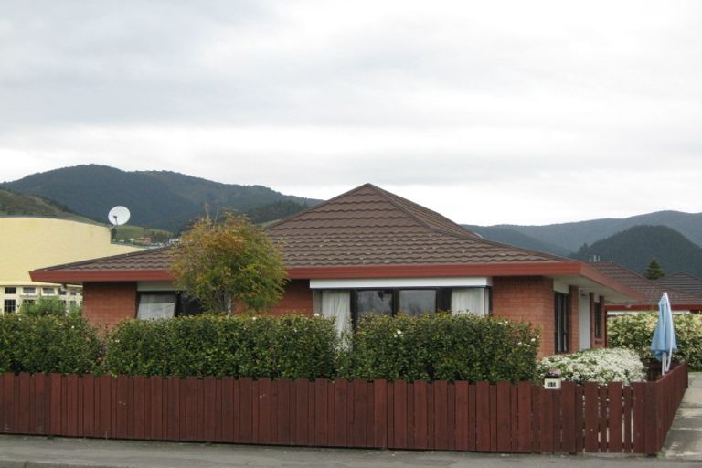 Photo of property in 2/60 Grove Street, The Wood, Nelson, 7010