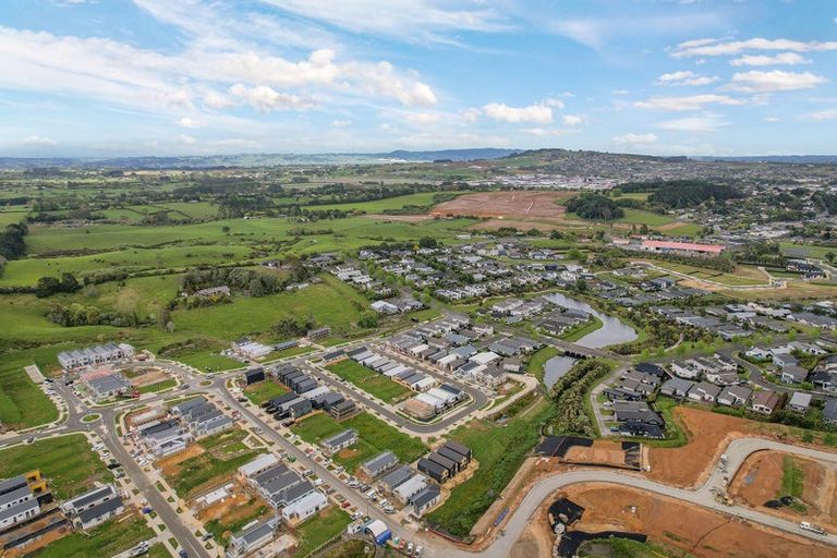 Photo of property in 33 Aituaa Road, Pukekohe, 2120