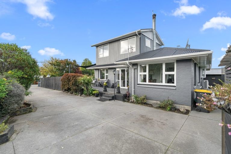 Photo of property in 21 Greendale Avenue, Avonhead, Christchurch, 8042