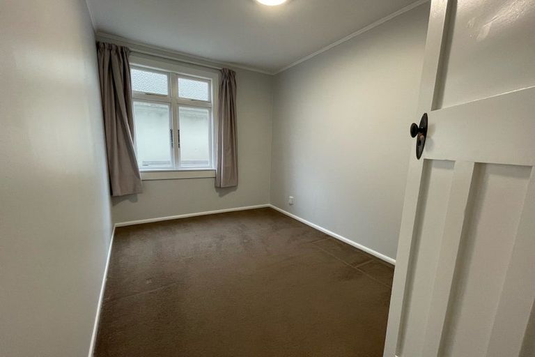 Photo of property in 73 Majoribanks Street, Mount Victoria, Wellington, 6011