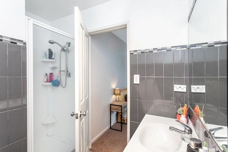 Photo of property in 9g Crohane Place, Addington, Christchurch, 8024