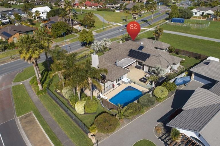 Photo of property in 82 Palm Beach Boulevard, Papamoa Beach, Papamoa, 3118