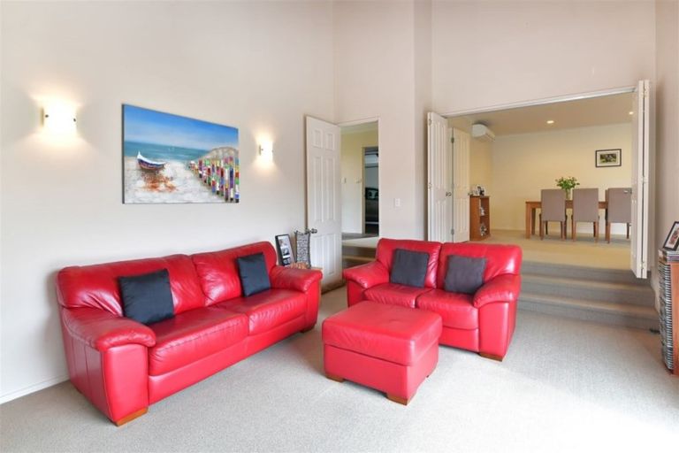 Photo of property in 4 Langton Road, Stanmore Bay, Whangaparaoa, 0932