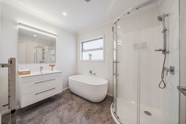 Photo of property in 24 Fenwick Crescent, Wallaceville, Upper Hutt, 5018