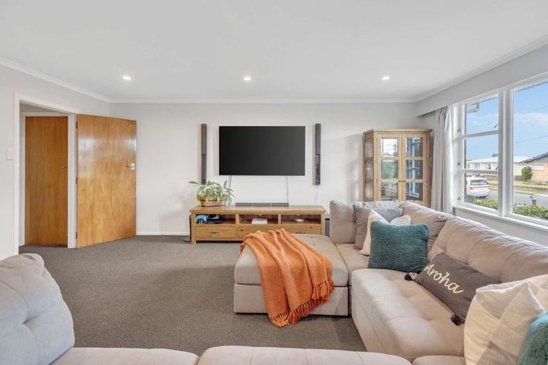 Photo of property in 12 Tawa Street, Levin, 5510
