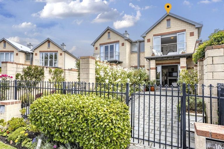 Photo of property in 10 Waterford Avenue, Northwood, Christchurch, 8051