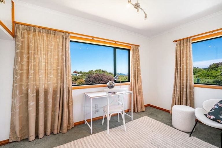 Photo of property in 45 Maungaraki Road, Korokoro, Lower Hutt, 5012