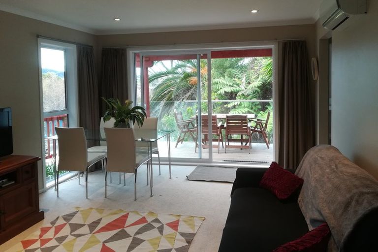 Photo of property in 22 Hammond Avenue, Hatfields Beach, Orewa, 0931